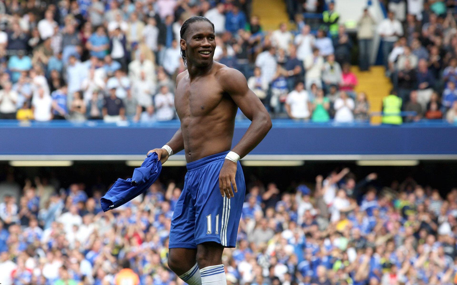 创造历史!比利亚雷亚尔绝杀晋级欧联决赛 更衣室狂欢如夺冠