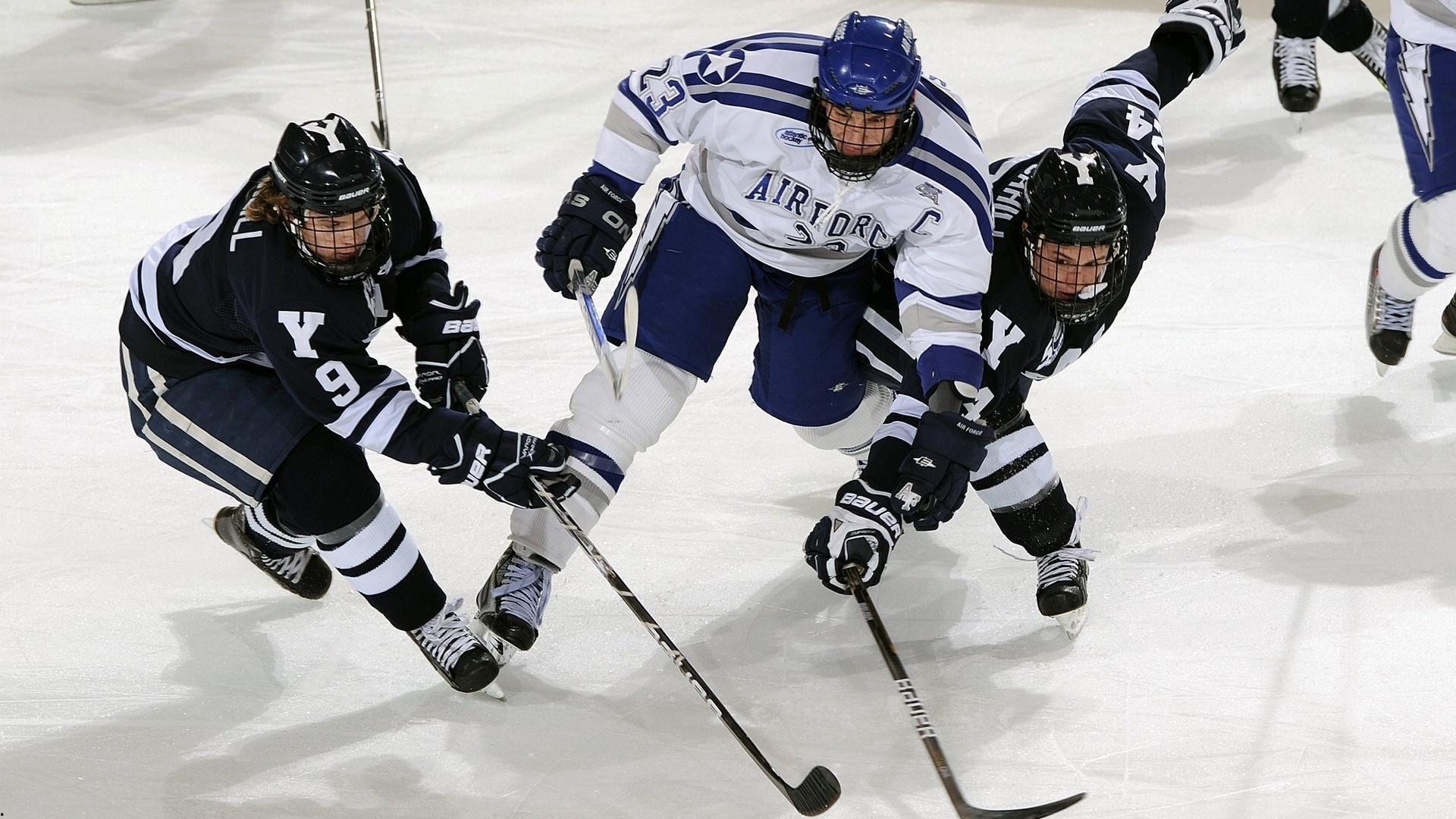 2021国际足球最佳阵容揭晓，意大利三杰合体，英超五虎闪耀绿茵场