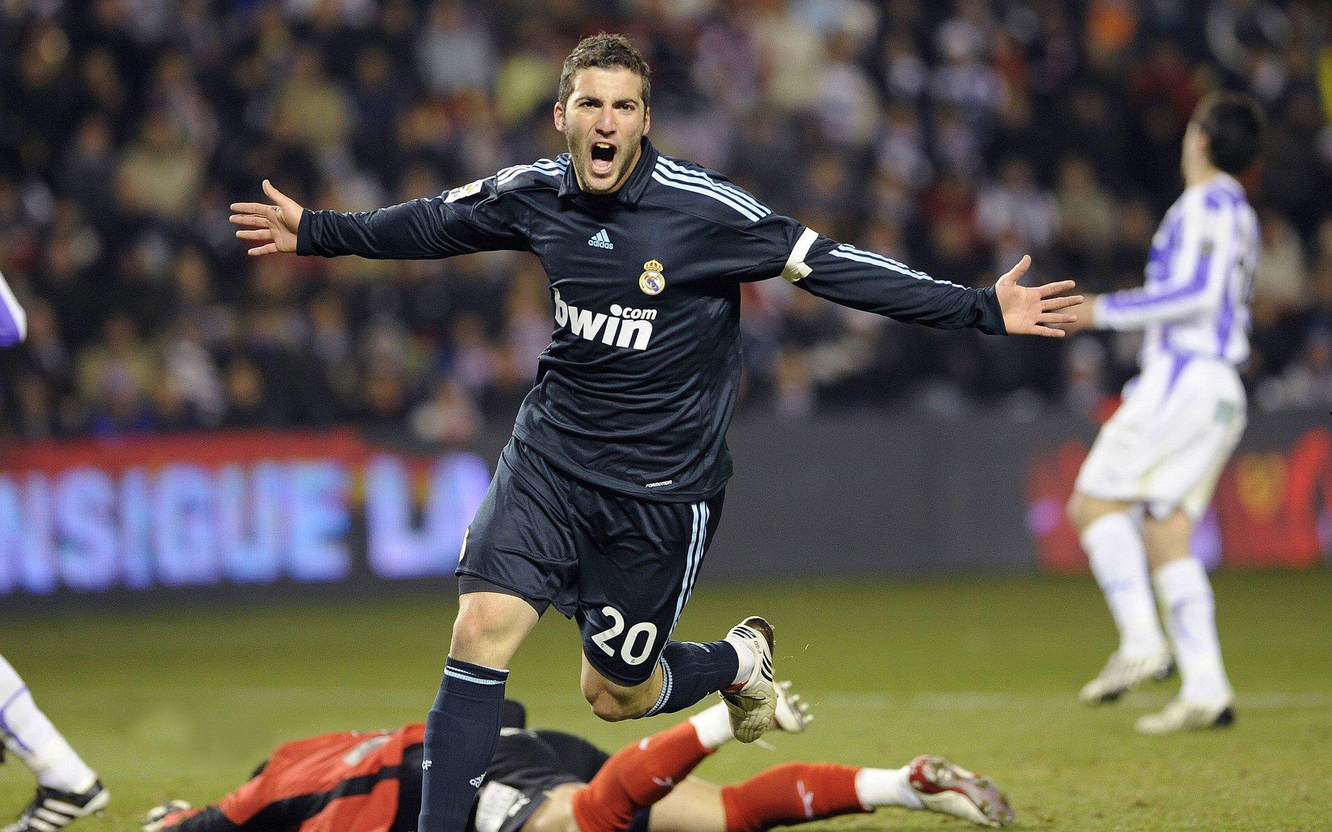 英超风云再起！名记曝热刺帅位岌岌可危 波斯特科格鲁面临蓝桥终审