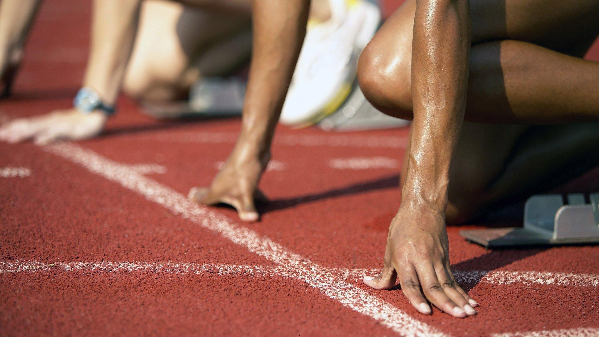 温情时刻！穆帅赛场边突发邀请 对手门将父亲看台获惊喜